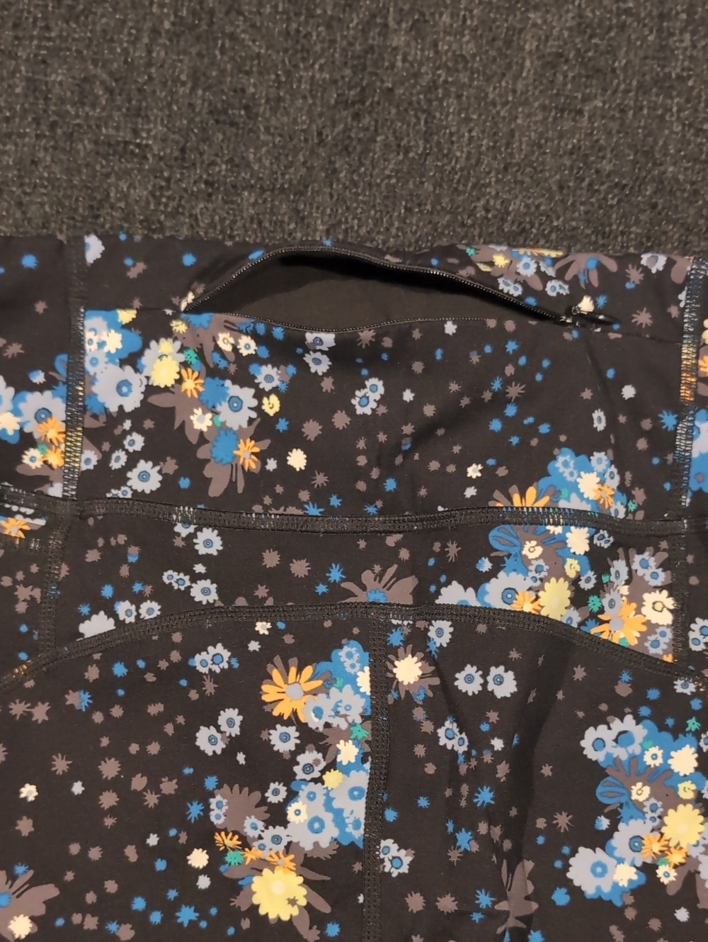 Sweaty Betty Women's Power Leggings with Blue & Yellow Floral Print - Picture 3 of 3